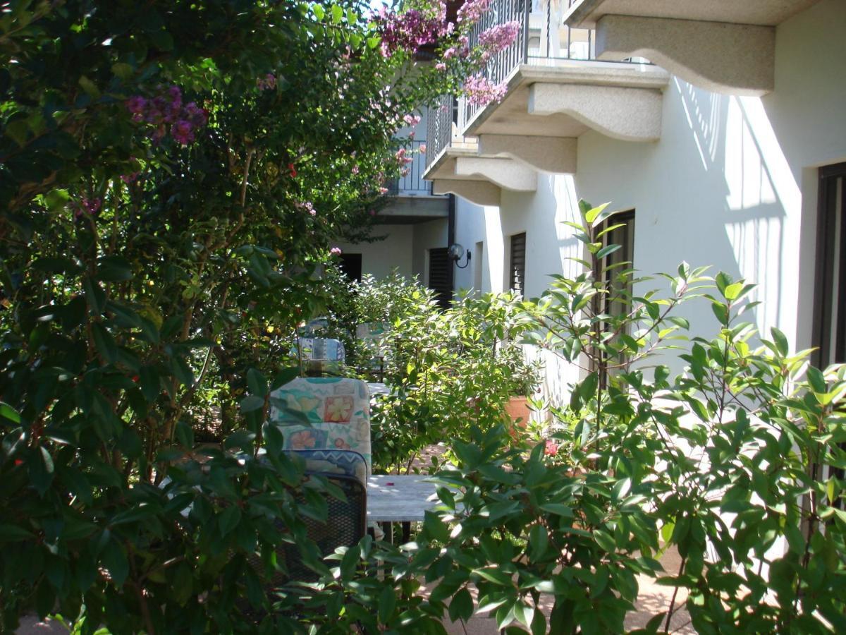 Hotel Al Fiume Tegna Pokoj fotografie